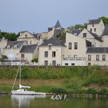 モンソロー Le Prieure Bed & Breakfast エクステリア 写真